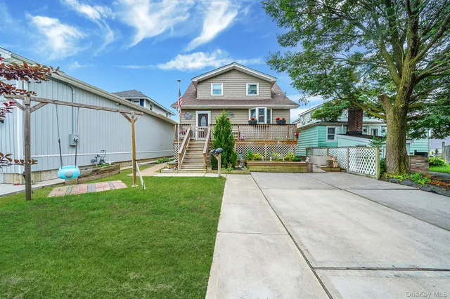 a view of a house with a swimming pool