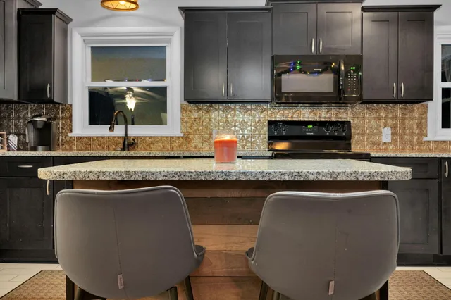 $257,000 | 117 North Fairview Avenue, Niles, MI 49120