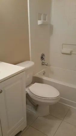 $1,700 | 1501 Crescent Circle, Unit C20, Lake Park, FL 33403