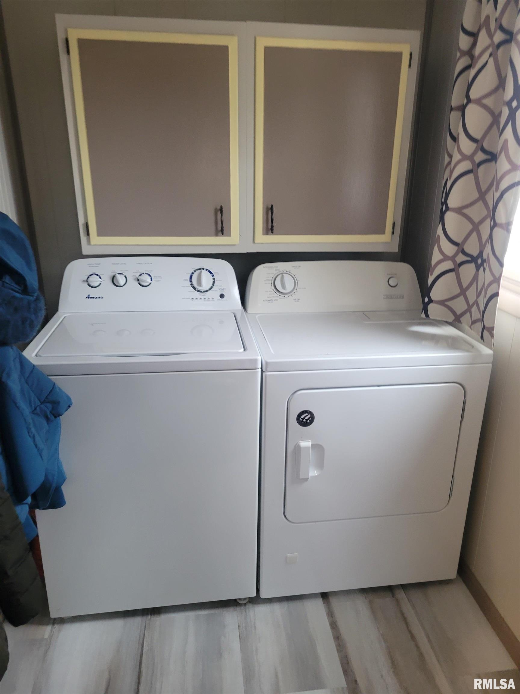 394 East Hurst Street Bushnell, IL 61422 - Photo 13 of 24