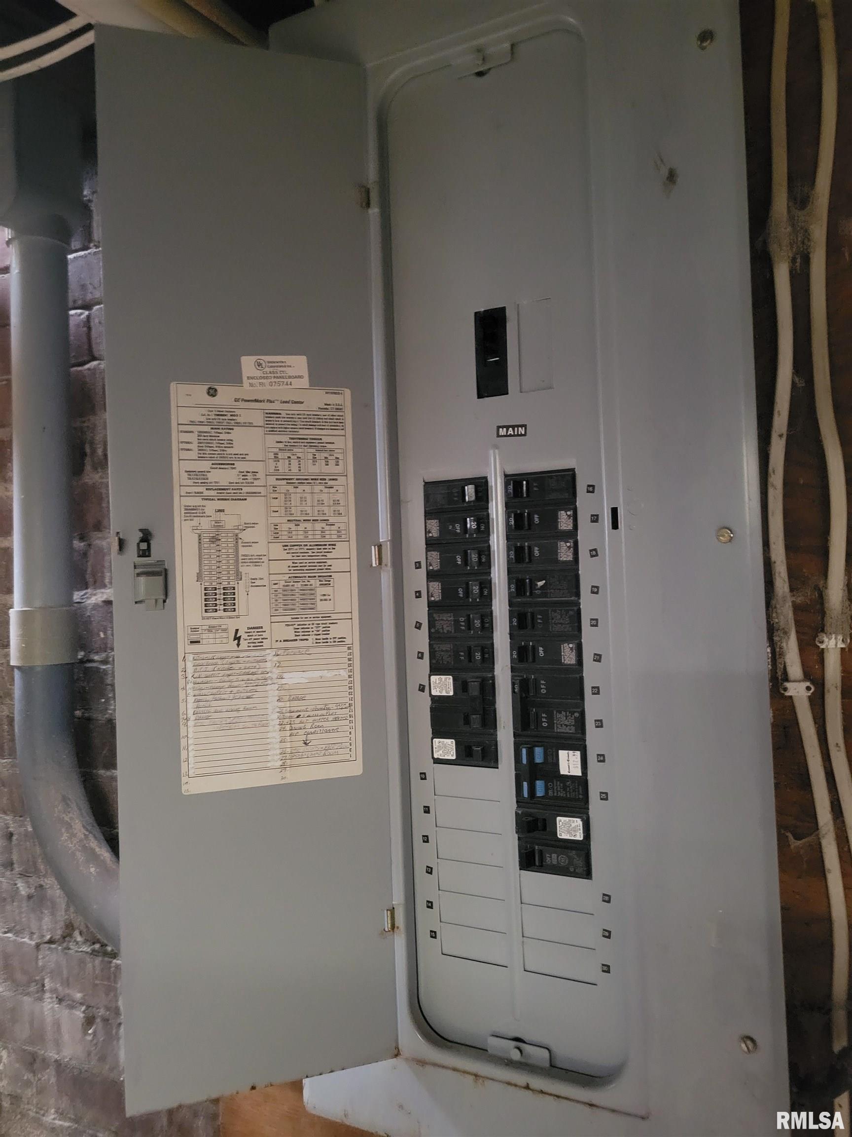 394 East Hurst Street Bushnell, IL 61422 - Photo 17 of 24