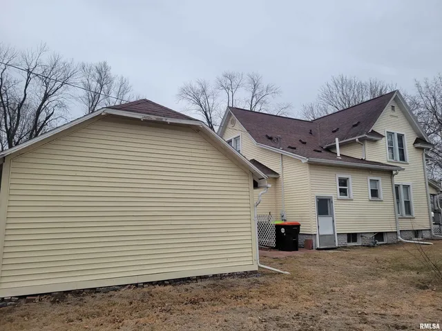 $115,000 | 394 East Hurst Street, Bushnell, IL 61422