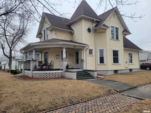 $115,000 | 394 East Hurst Street, Bushnell, IL 61422
