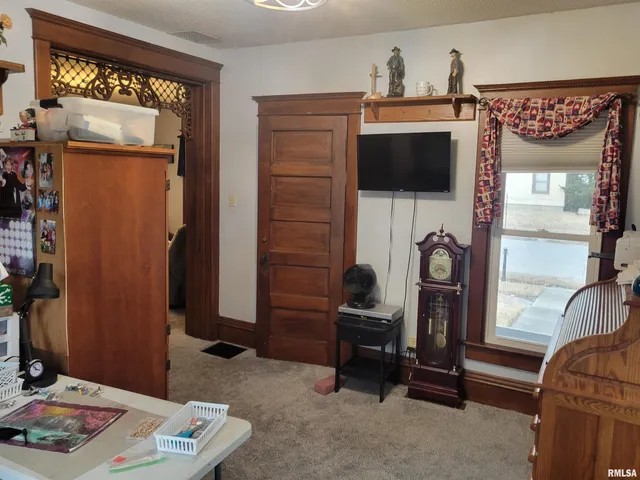 $115,000 | 394 East Hurst Street, Bushnell, IL 61422