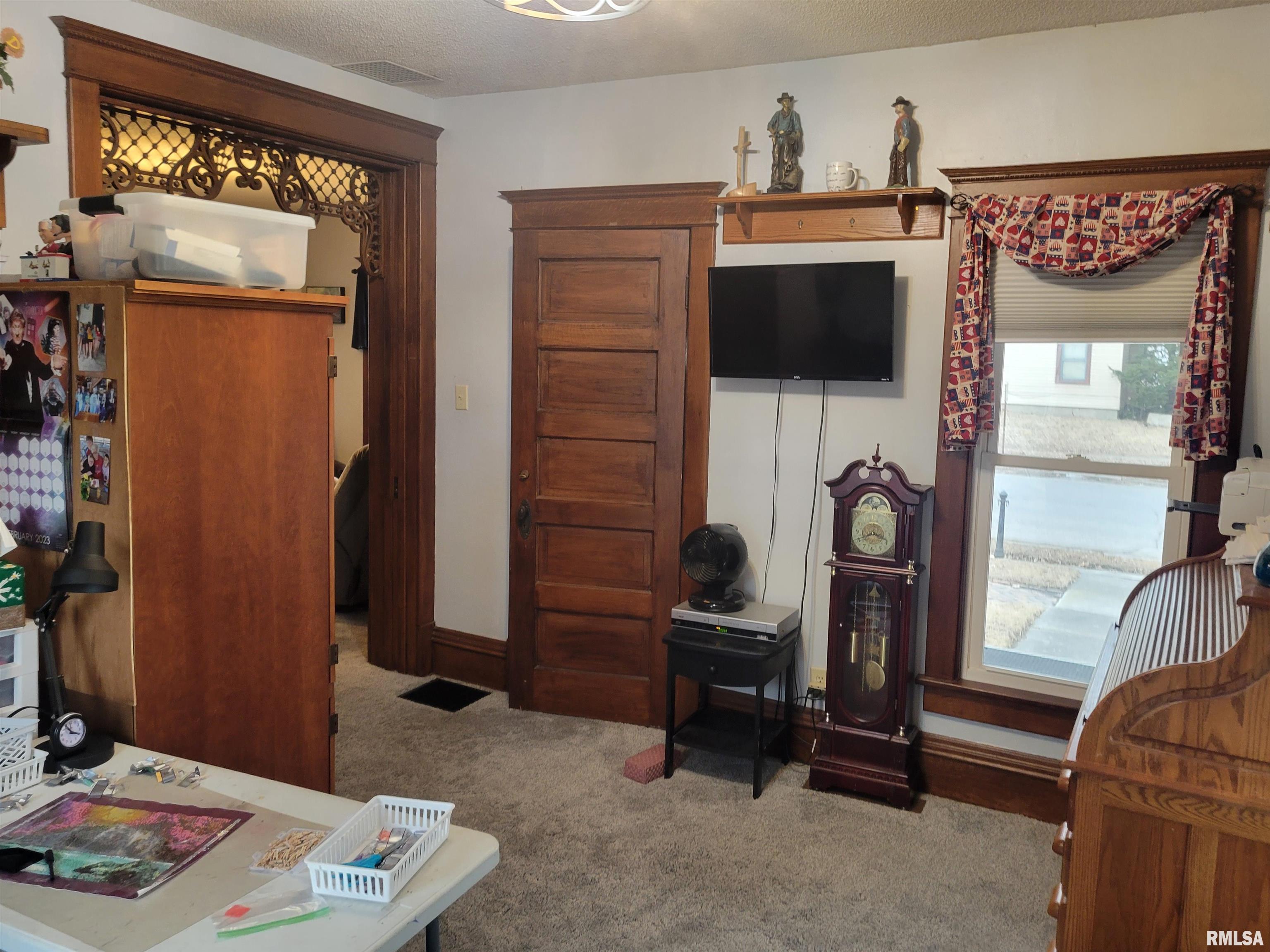 394 East Hurst Street Bushnell, IL 61422 - Photo 7 of 24