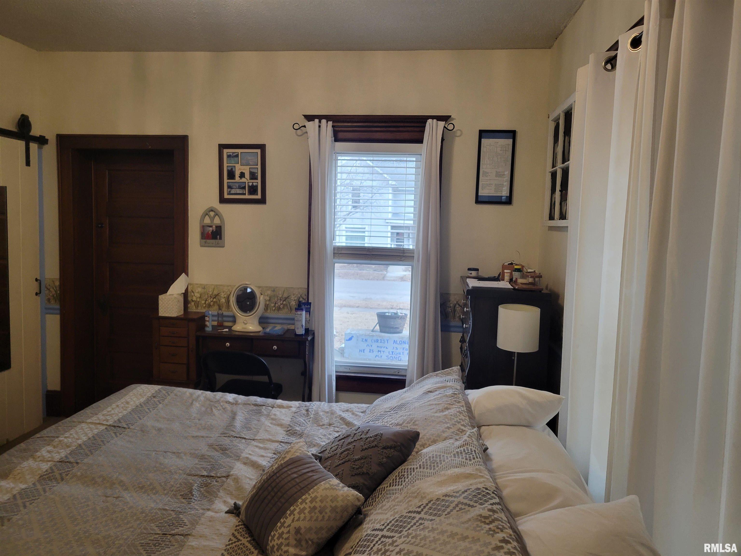 394 East Hurst Street Bushnell, IL 61422 - Photo 8 of 24