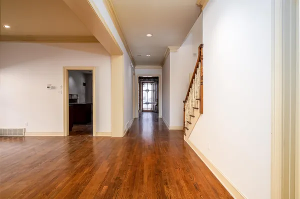 $699,000 | 805 Harbor Isle Circle West, Memphis, TN 38103