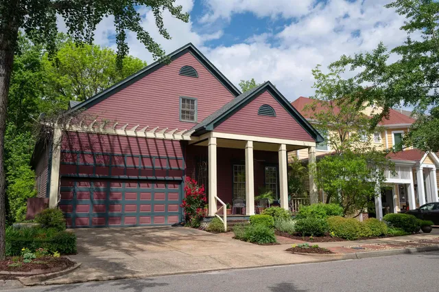 $749,975 | 805 Harbor Isle Circle West, Memphis, TN 38103