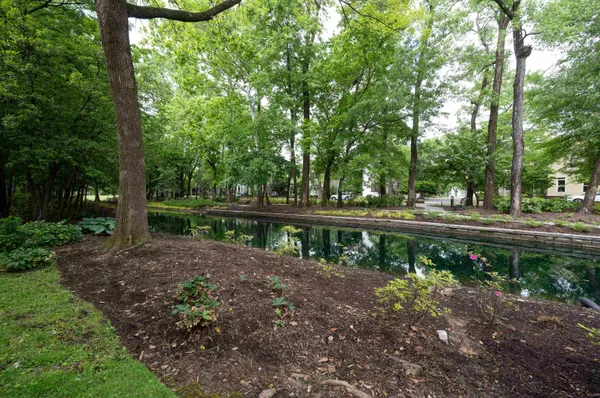 $699,000 | 805 Harbor Isle Circle West, Memphis, TN 38103