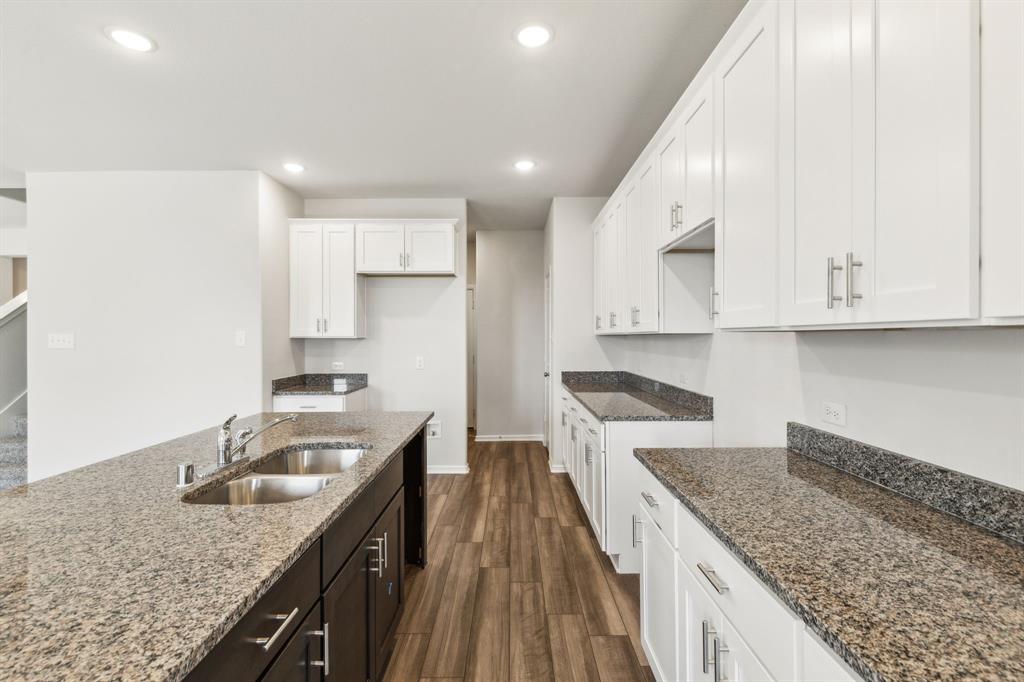 600 Rusty Spurs Place Weston, TX 75009 - Photo 4 of 39