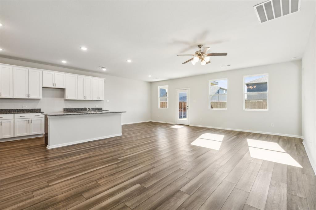 600 Rusty Spurs Place Weston, TX 75009 - Photo 8 of 39