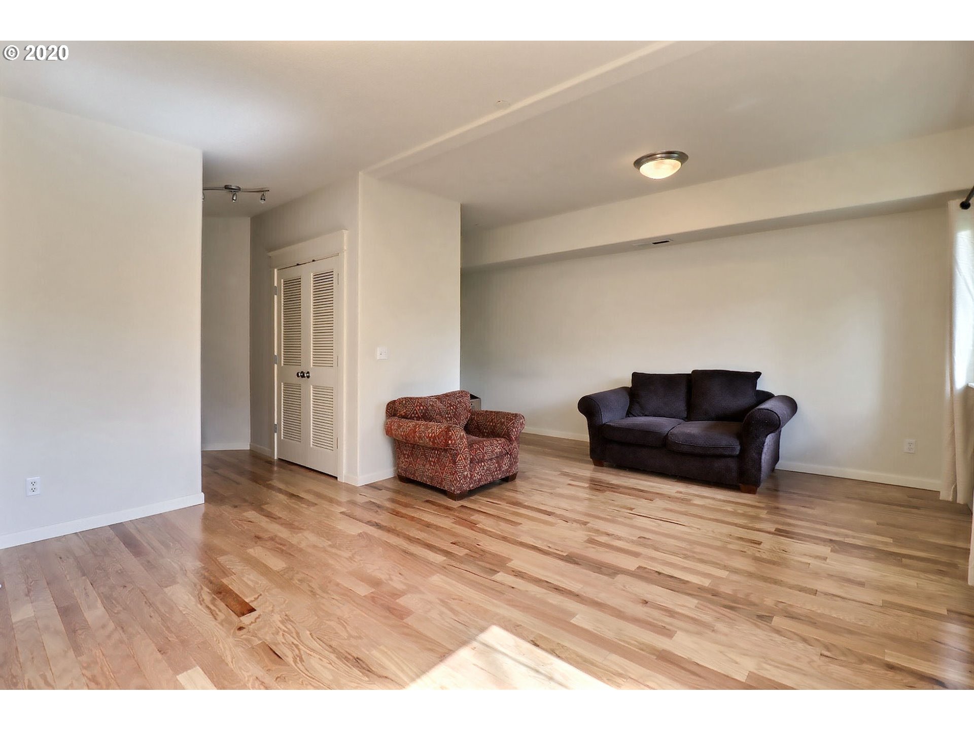 4420 South Slavin Road, Unit 3 Portland, OR 97239 - Photo 13 of 26 Family Room