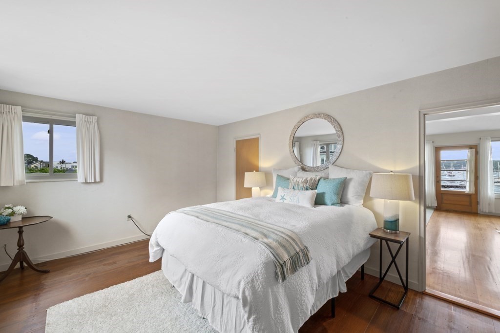 7 Mariners Lane Marblehead, MA 01945 - Photo 12 of 29 Gallery Image 12