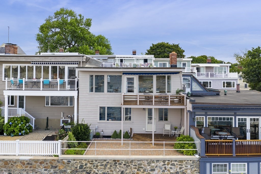 7 Mariners Lane Marblehead, MA 01945 - Photo 21 of 29 Gallery Image 21