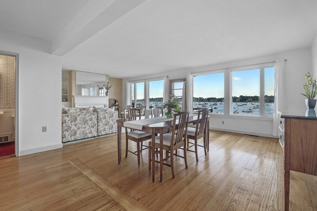 7 Mariners Lane Marblehead, MA 01945 - Photo 7 of 29 Gallery Image 7
