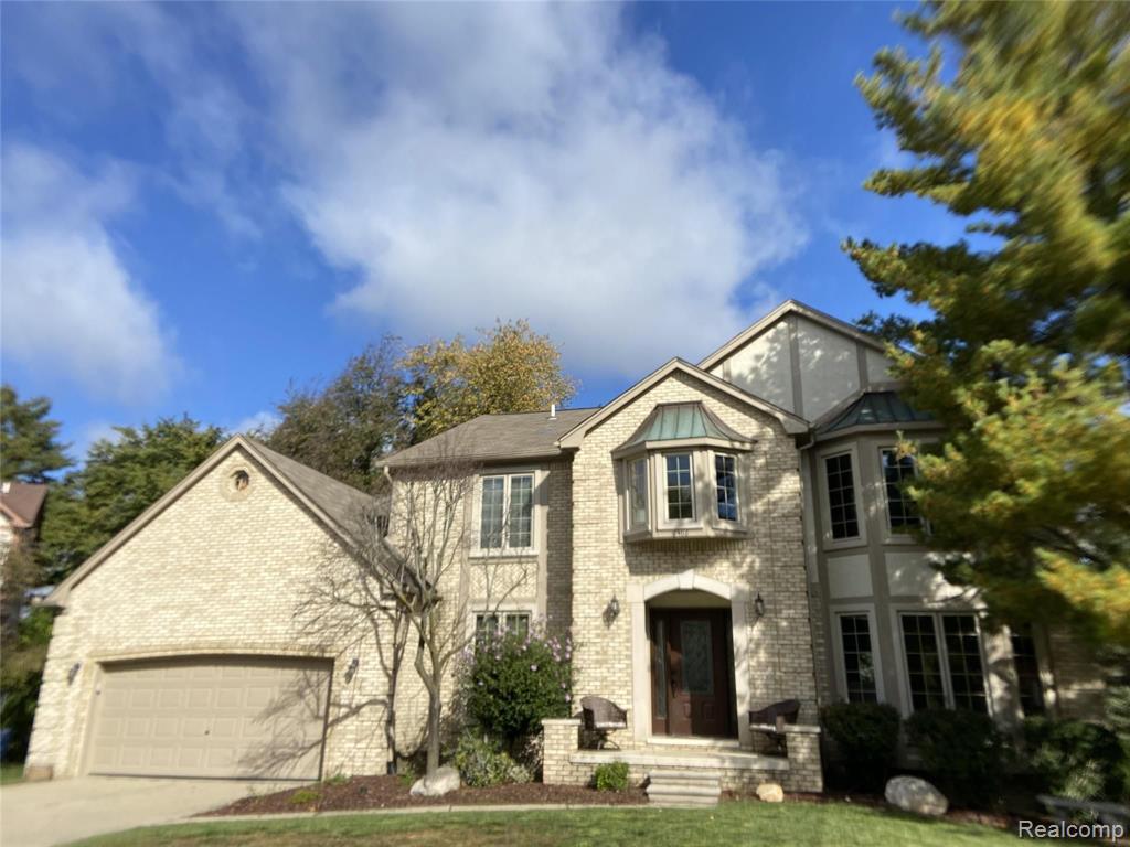 2462 Evergreen Court Rochester Hills, MI 48309 - Photo 1 of 28