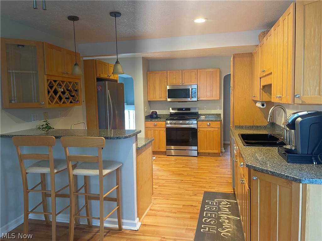 1602 Douglas Road Wickliffe, OH 44092 - Photo 2 of 20 Gallery Image 2