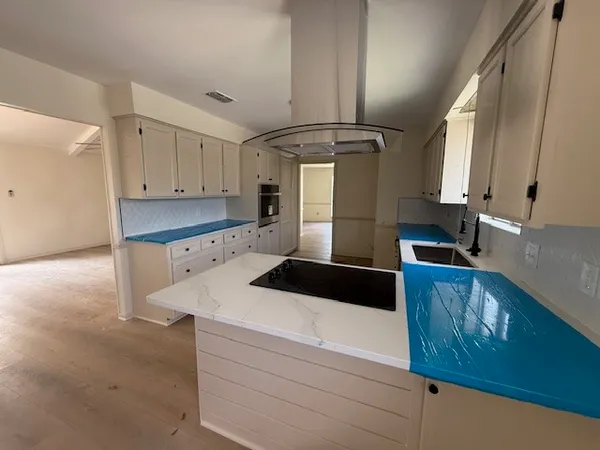 $2,495 | 6410 Clearlake Circle, Corpus Christi, TX 78413