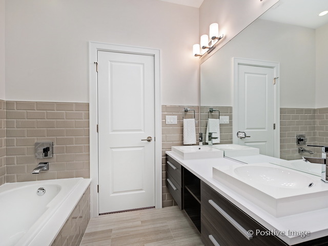 2441 West Irving Park Road, Unit 3E Chicago, IL 60618 - Photo 11 of 16