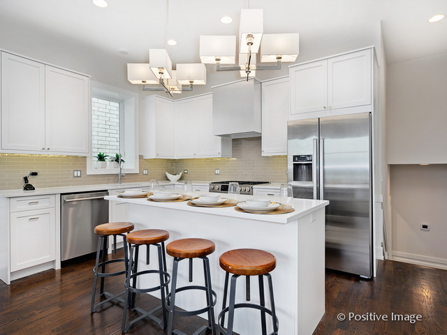 2441 West Irving Park Road, Unit 3E Chicago, IL 60618 - Photo 6 of 16