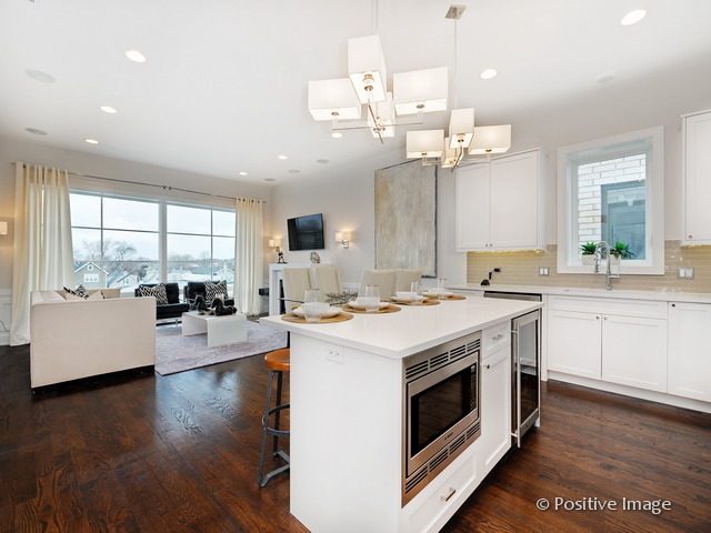 2441 West Irving Park Road, Unit 3E Chicago, IL 60618 - Photo 7 of 16