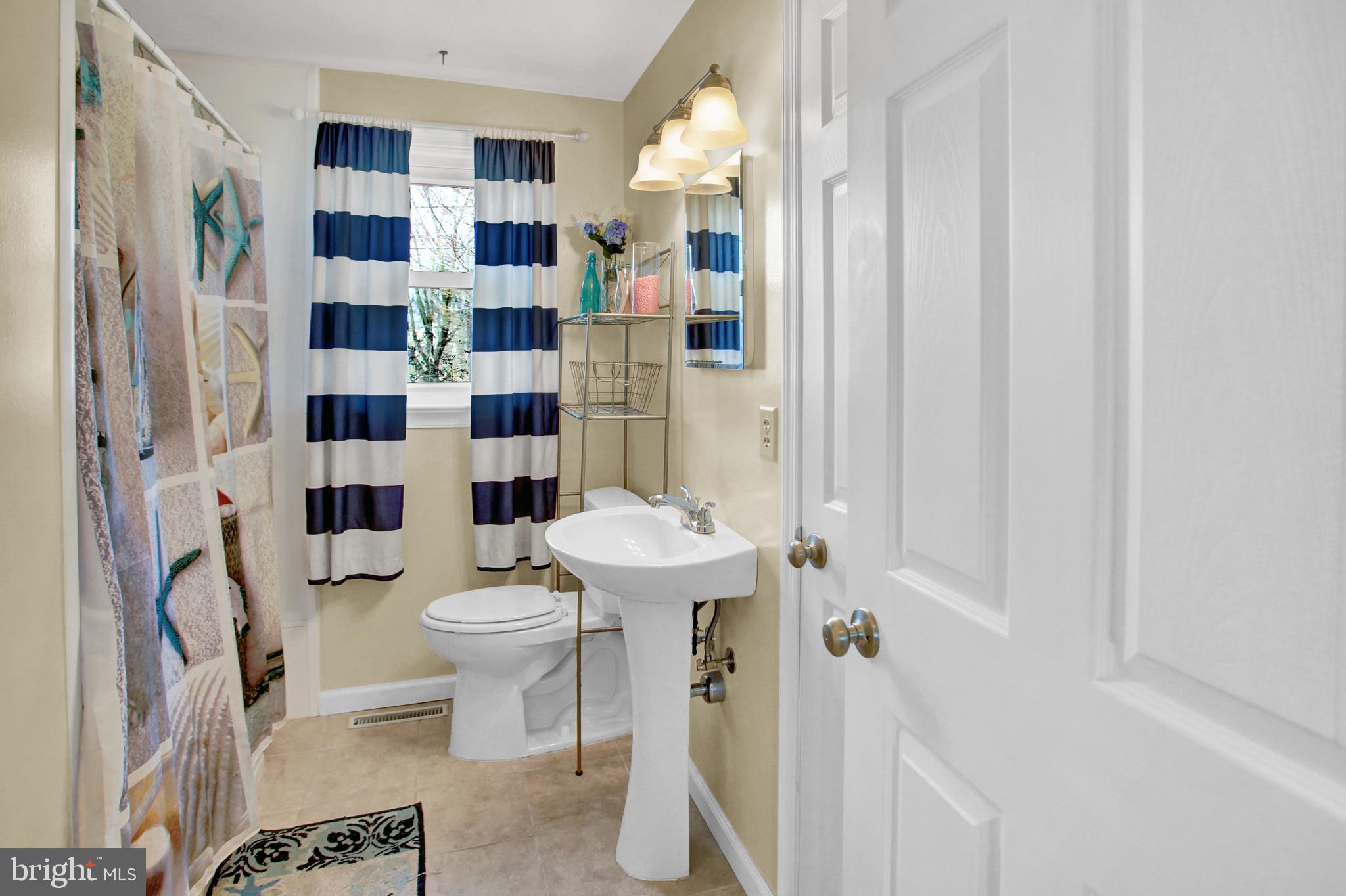 1642 Walnut Bottom Road Carlisle, PA 17015 - Photo 11 of 17 Gallery Image 11