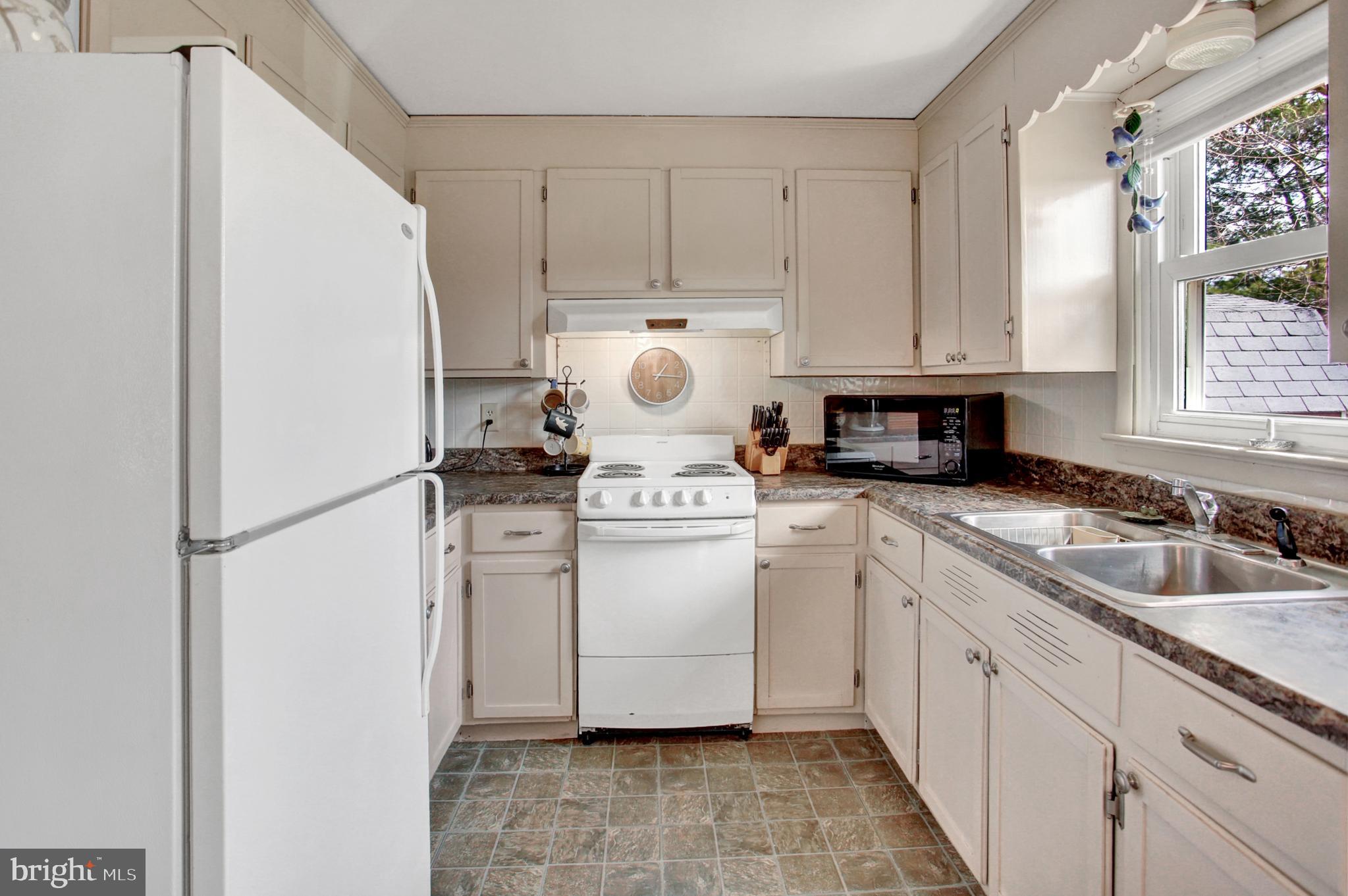 1642 Walnut Bottom Road Carlisle, PA 17015 - Photo 5 of 17 Gallery Image 5