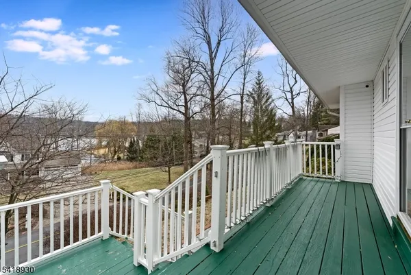 $599,000 | 629 West Shore Trail, Sparta, NJ 07871