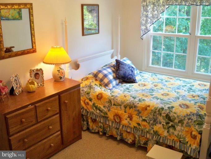 830 Potomac Ridge Court Sterling, VA 20164 - Photo 13 of 16 Bedroom