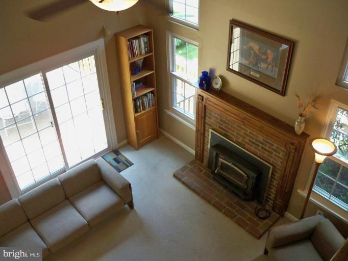830 Potomac Ridge Court Sterling, VA 20164 - Photo 8 of 16 Living room view