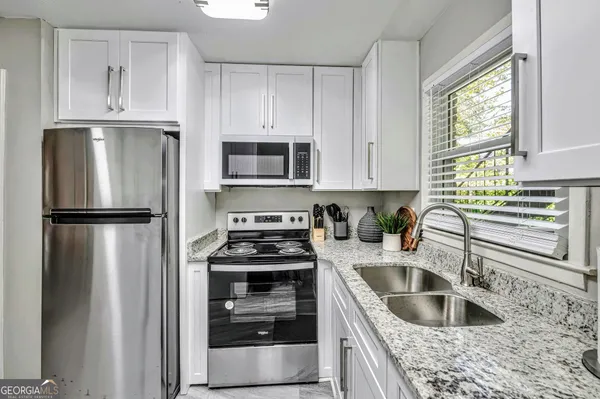 $2,400 | 2858 Rosehill Street, Unit 5, Austell, GA 30106