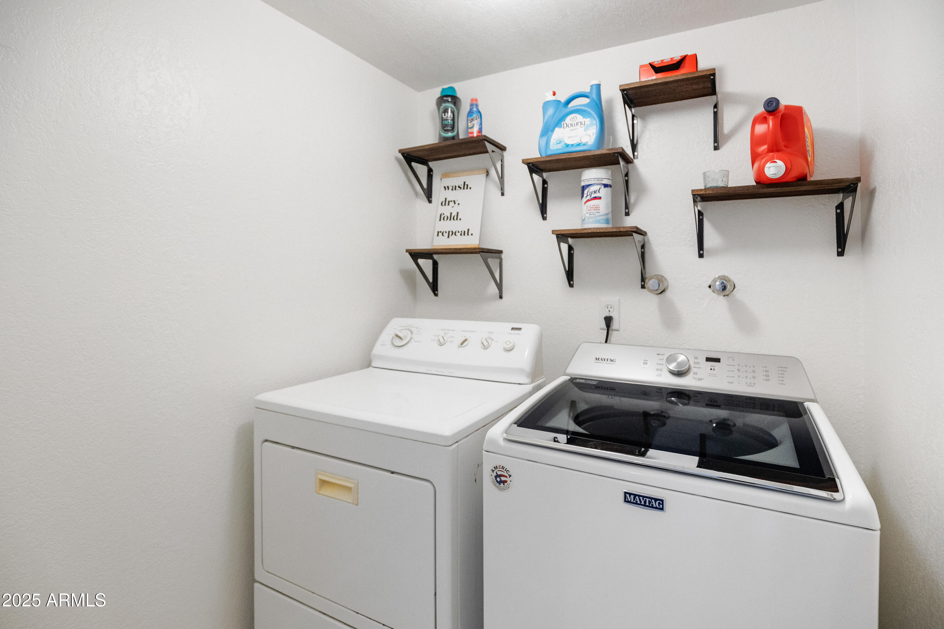 3928 North Granite Reef Road Scottsdale, AZ 85251 - Photo 16 of 30 a utility room with dryer and washer