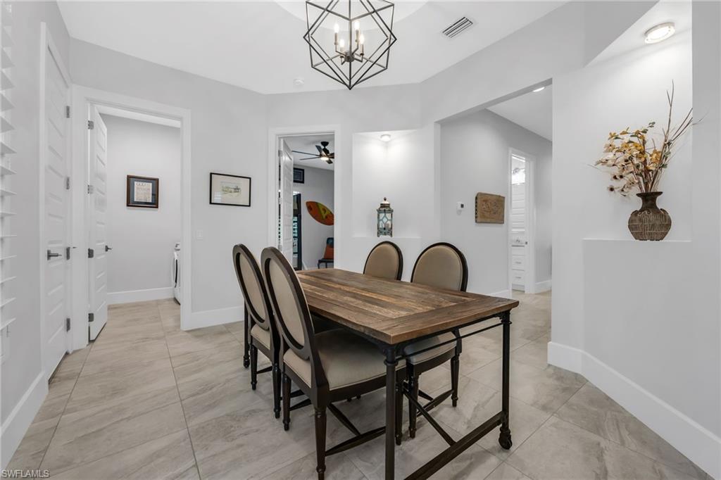 2464 Lake Avenue Naples, FL 34112 - Photo 18 of 38 Dining Room