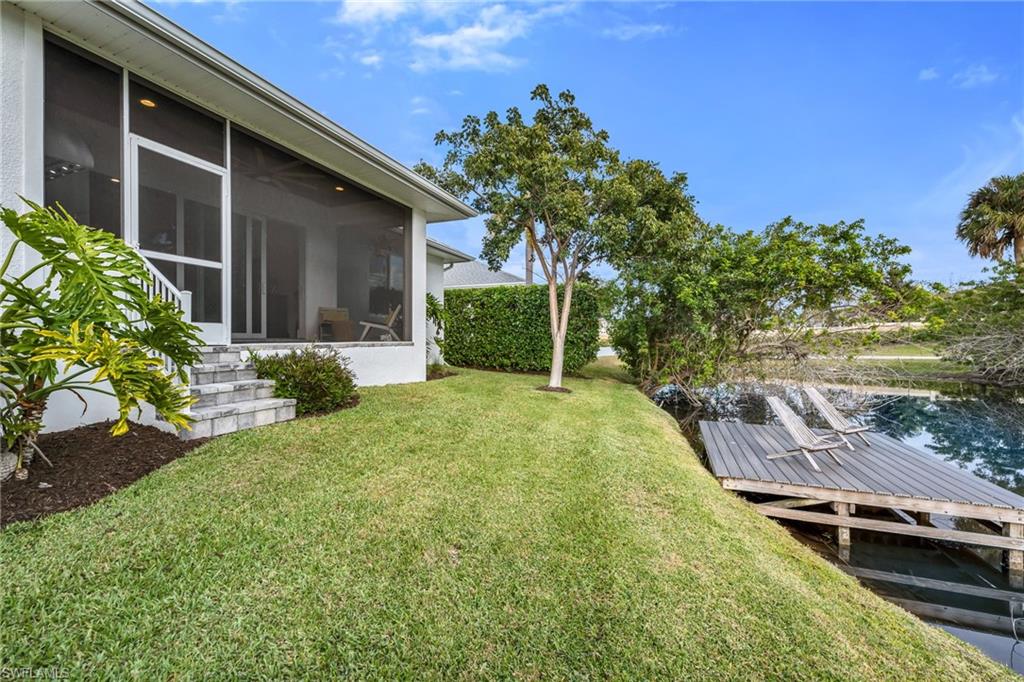 2464 Lake Avenue Naples, FL 34112 - Photo 25 of 38 Backyard