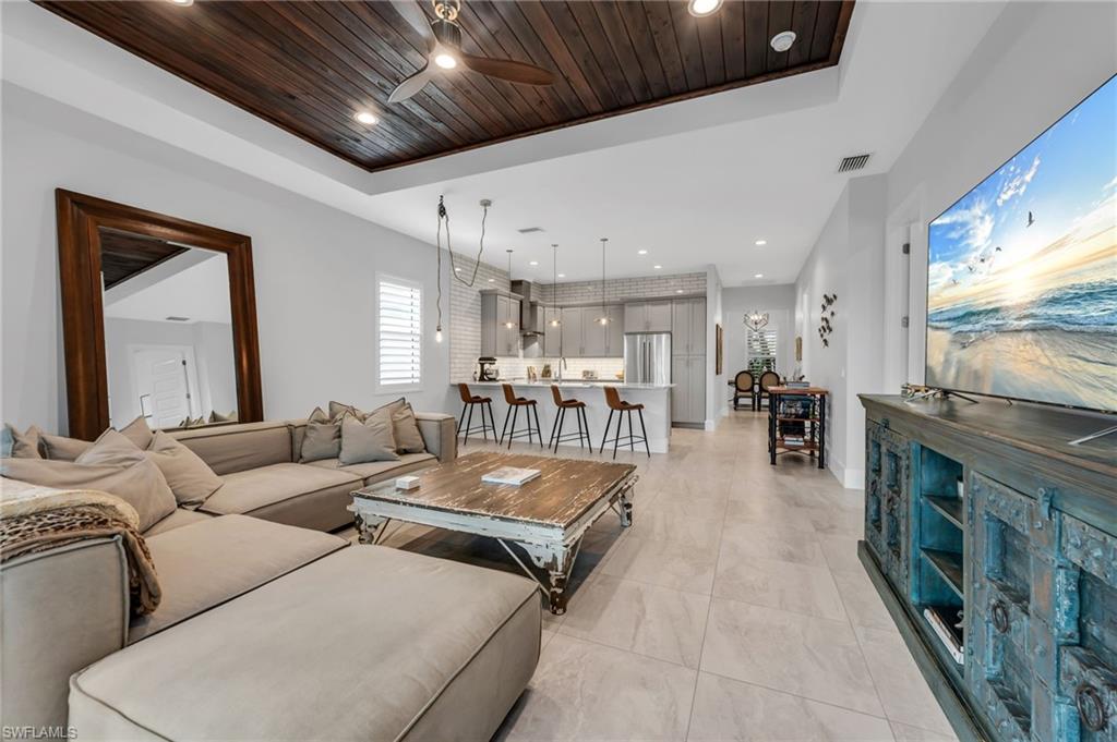 2464 Lake Avenue Naples, FL 34112 - Photo 6 of 38 Living Room - View 1