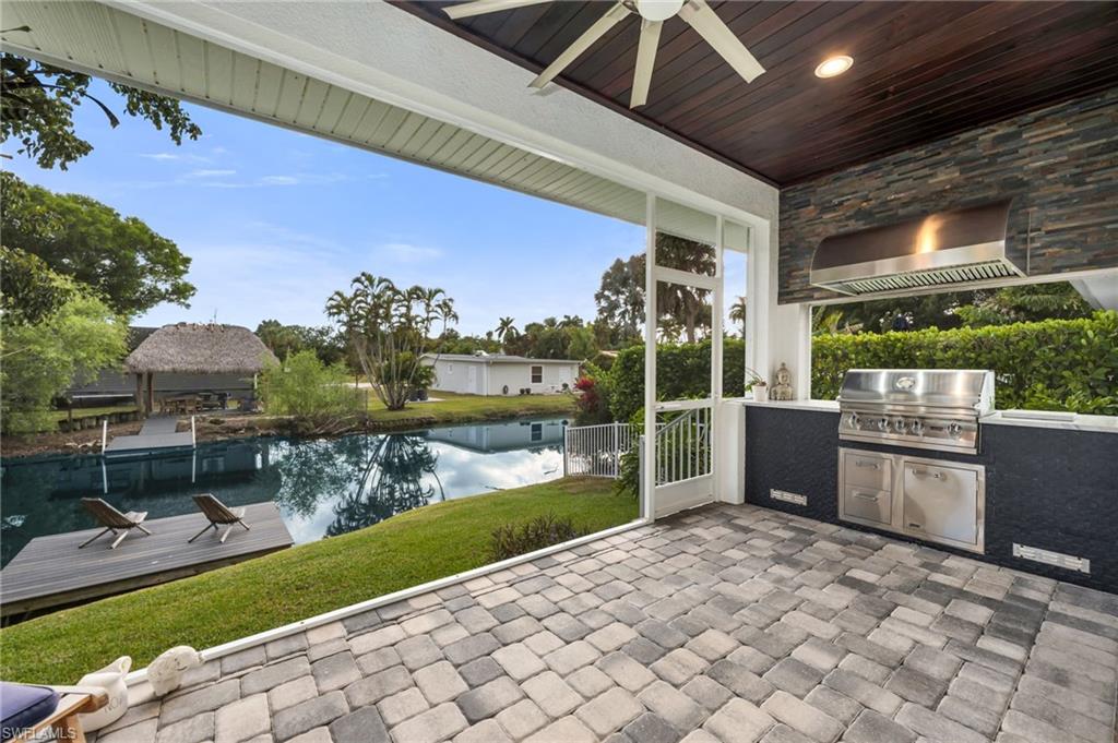 2464 Lake Avenue Naples, FL 34112 - Photo 8 of 38 Lanai - Outdoor Kitchen