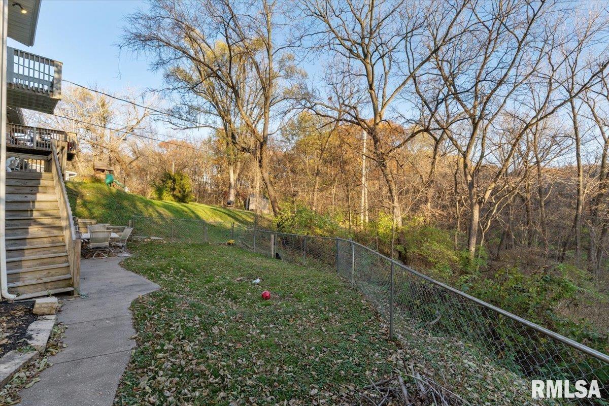 337 5th St Court Silvis, IL 61282 - Photo 9 of 42