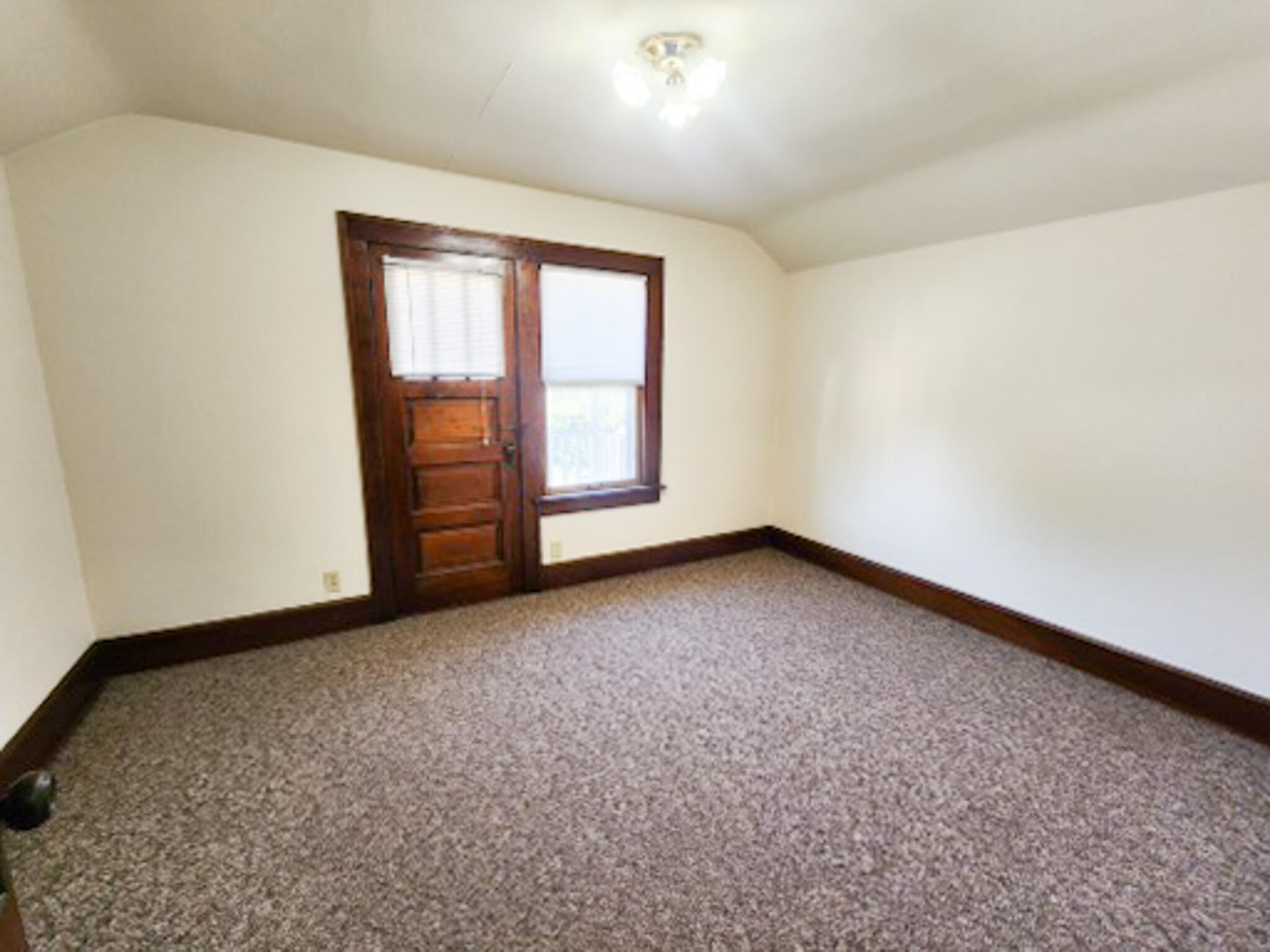 1235 Monroe Avenue Racine, WI 53405 - Photo 5 of 7 Bedroom