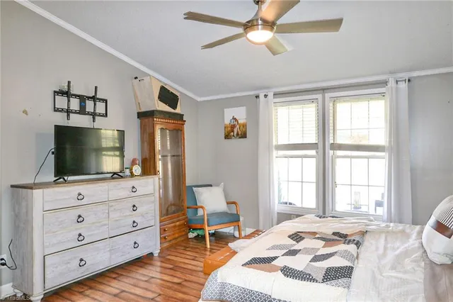 $299,900 | 1759 Grandview Drive, Sparta, NC 28675