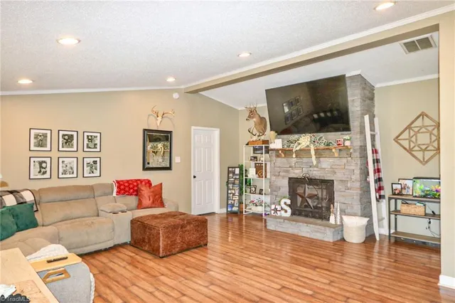 $312,500 | 1759 Grandview Drive, Sparta, NC 28675