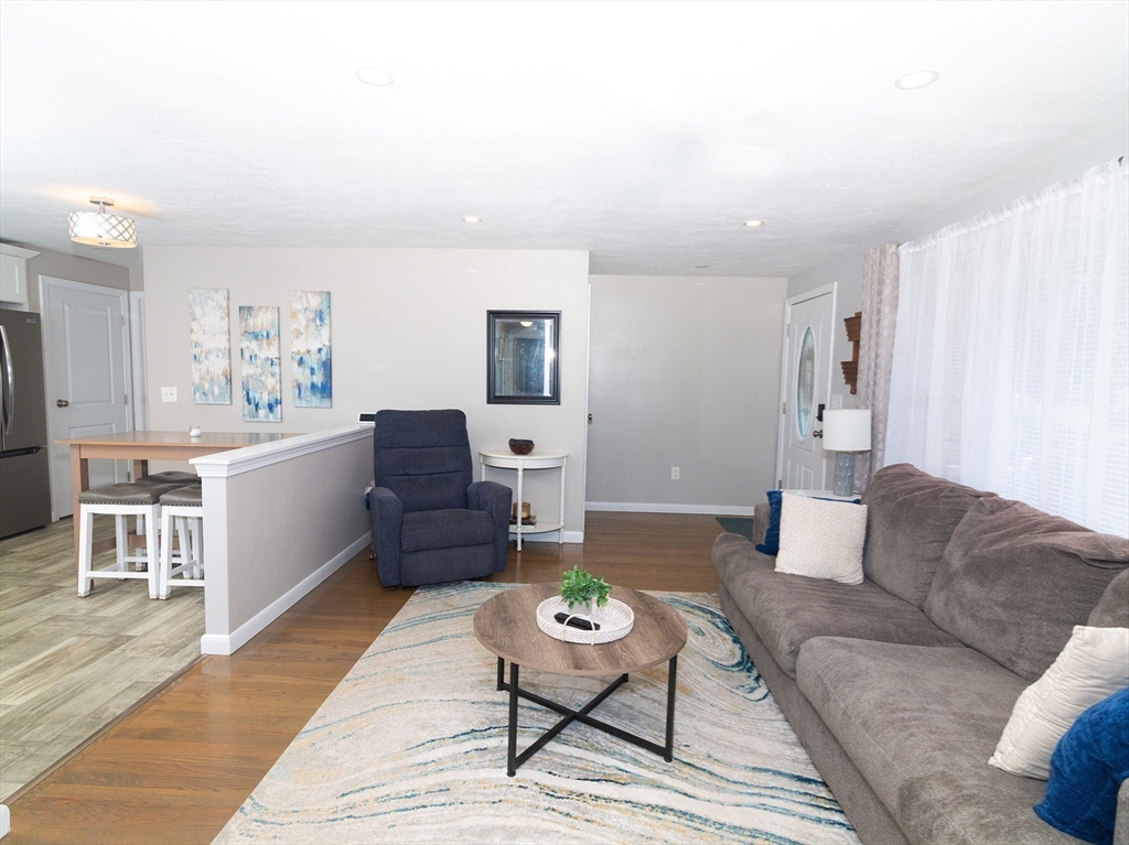 42 Bruce Road Bellingham, MA 02019 - Photo 10 of 38