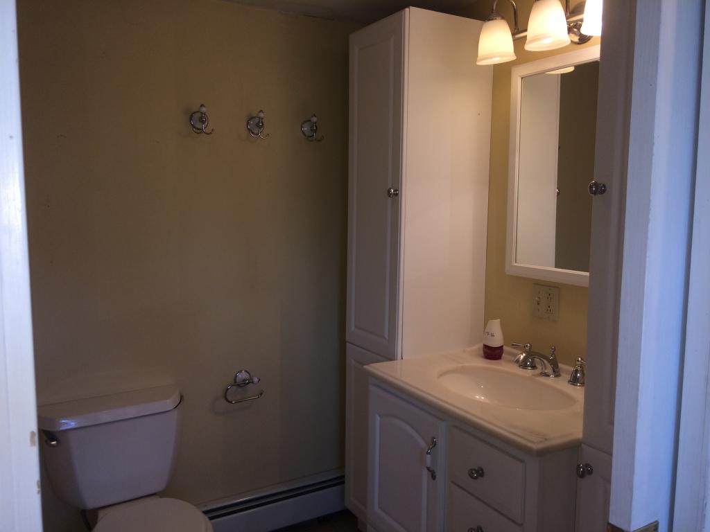 31 Green Street Rochester, NH 03868 - Photo 27 of 36