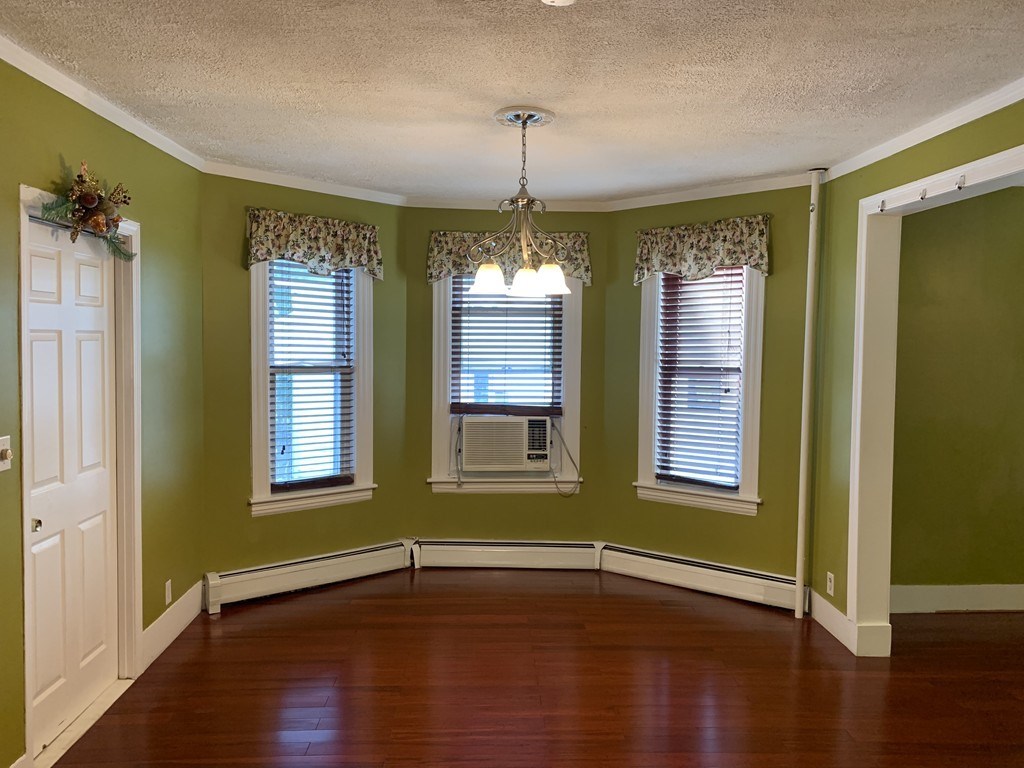90 Fairhaven Road Worcester, MA 01606 - Photo 11 of 33 Gallery Image 11
