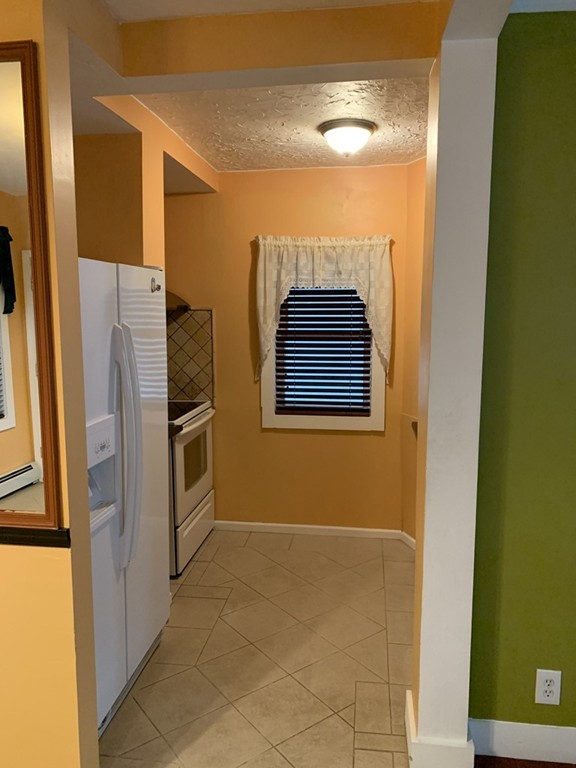 90 Fairhaven Road Worcester, MA 01606 - Photo 6 of 33 Gallery Image 6
