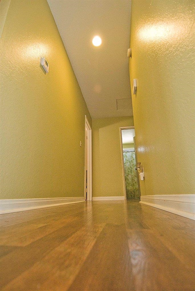 303 Lion Valley Road Escondido, CA 92027 - Photo 14 of 23 Gallery Image 14