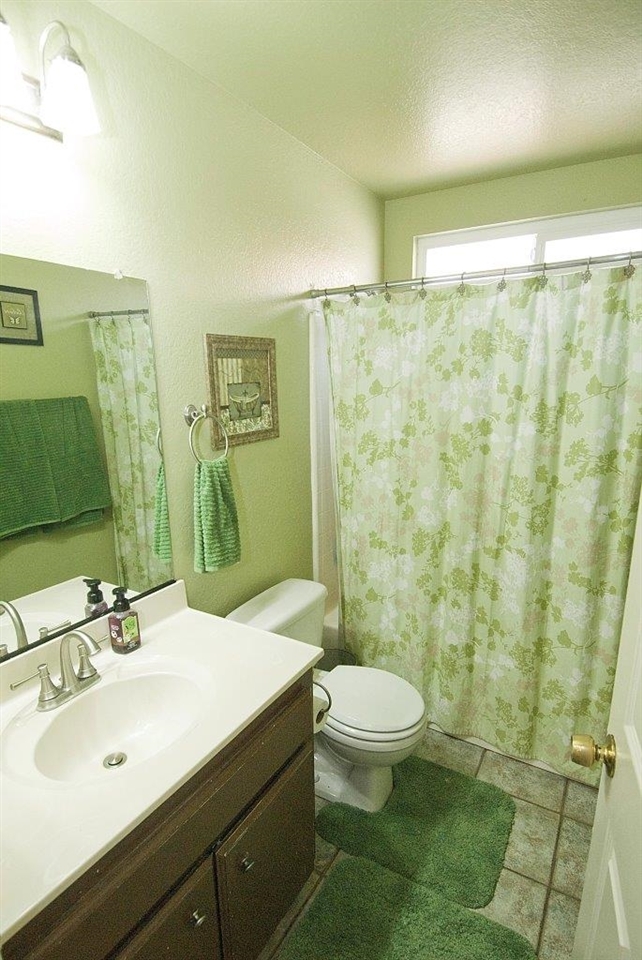 303 Lion Valley Road Escondido, CA 92027 - Photo 19 of 23 Gallery Image 19