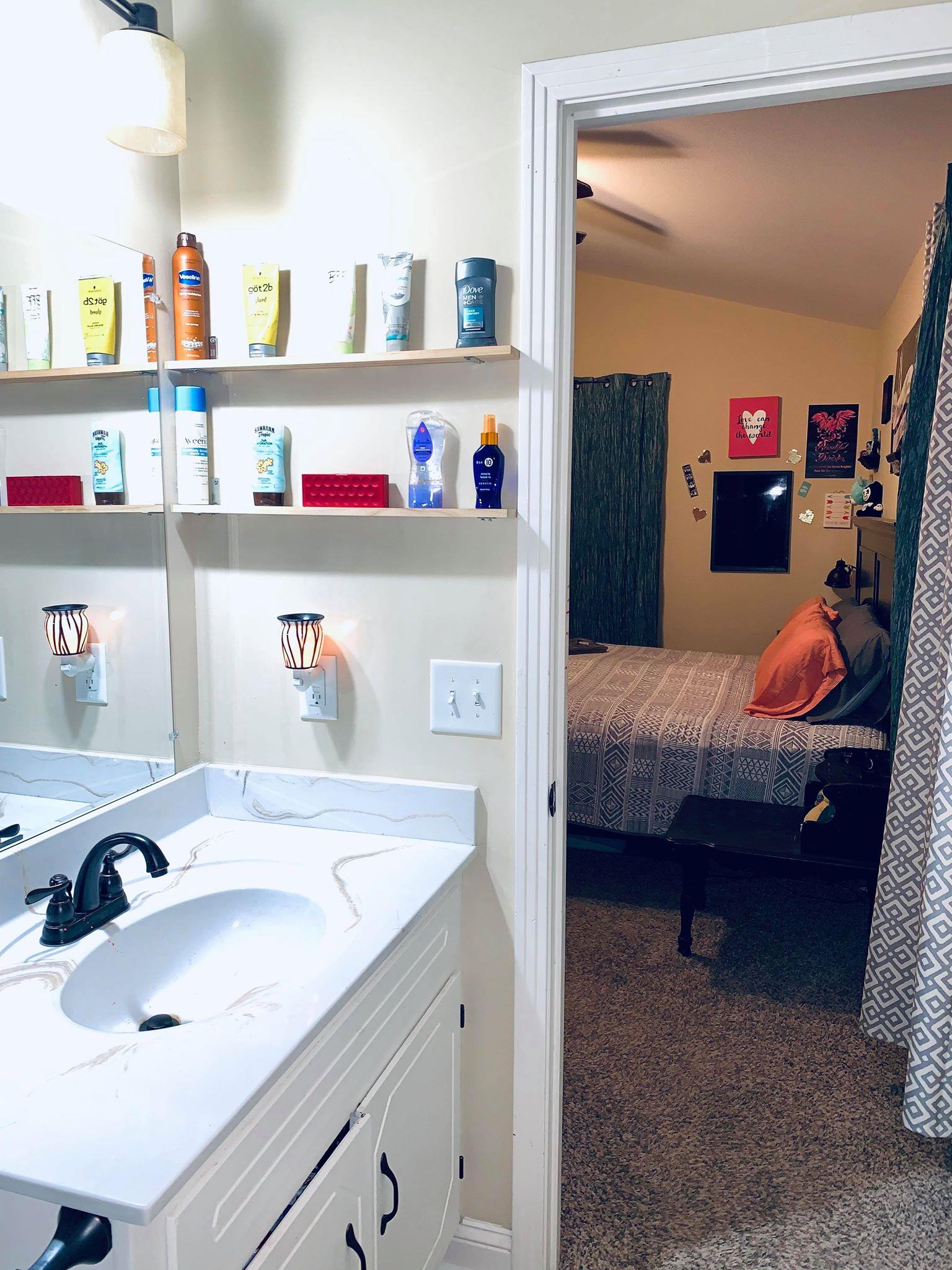 413 Breckinridge Road Clarksville, TN 37042 - Photo 11 of 22 Master vanity