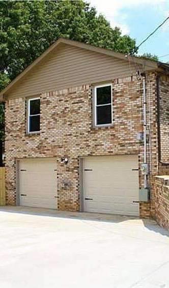413 Breckinridge Road Clarksville, TN 37042 - Photo 22 of 22 side entry garage