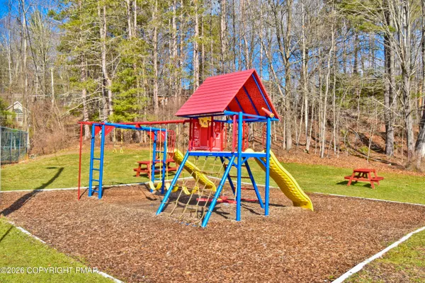 $485,000 | 109 Kimball Court, East Stroudsburg, PA 18302
