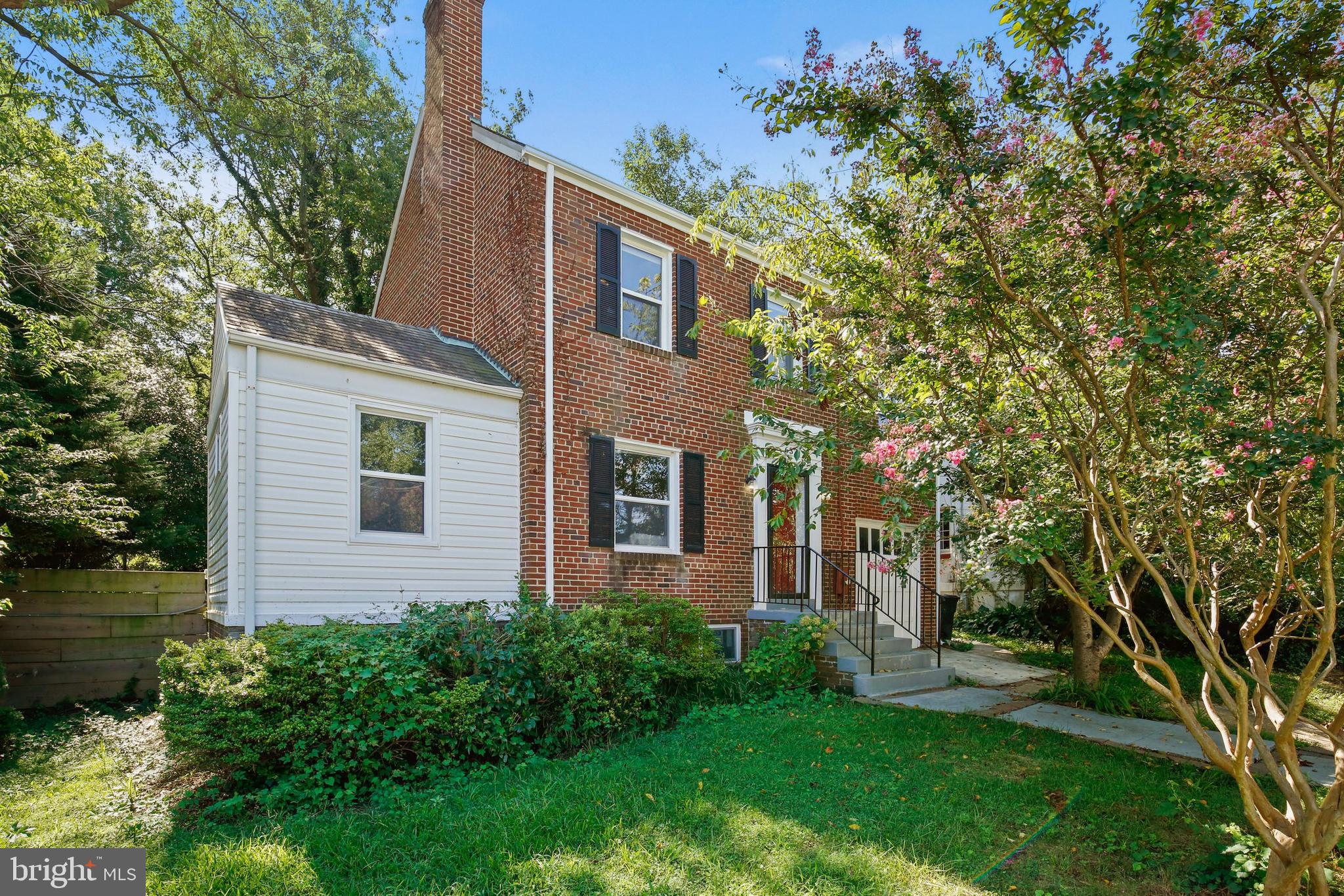 632 Wayne Avenue Silver Spring, MD 20910 - Photo 2 of 46 Gallery Image 2